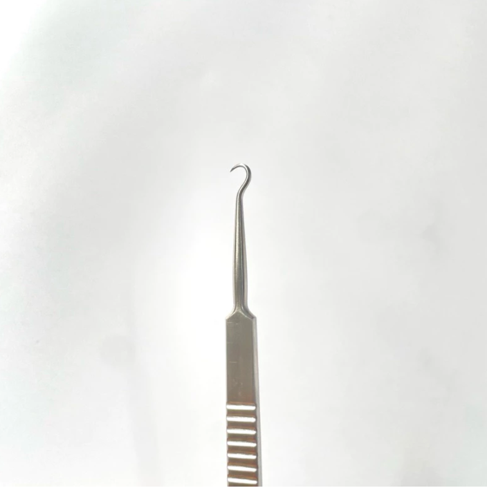 Hook Retractor