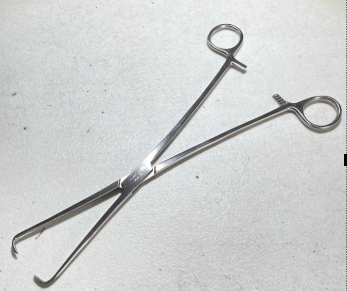 Tenaculum Forceps