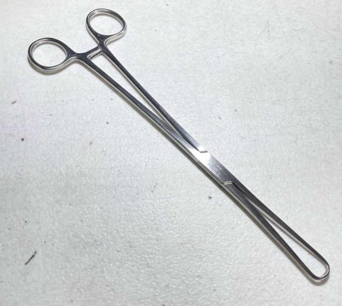 Tenaculum Forceps
