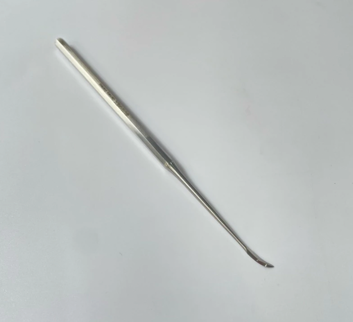Wullstein Micro Ear Knive