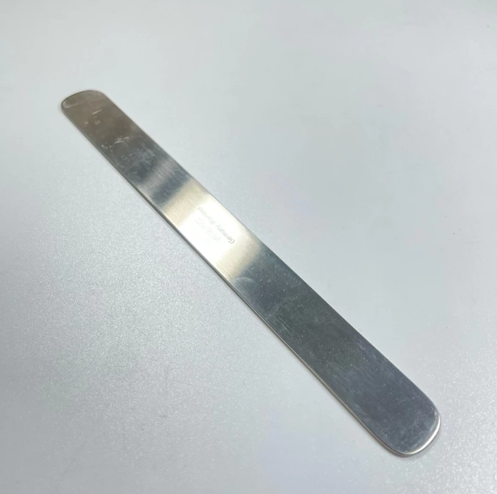 Premium Ribbon Retractor Malleable German Stainless