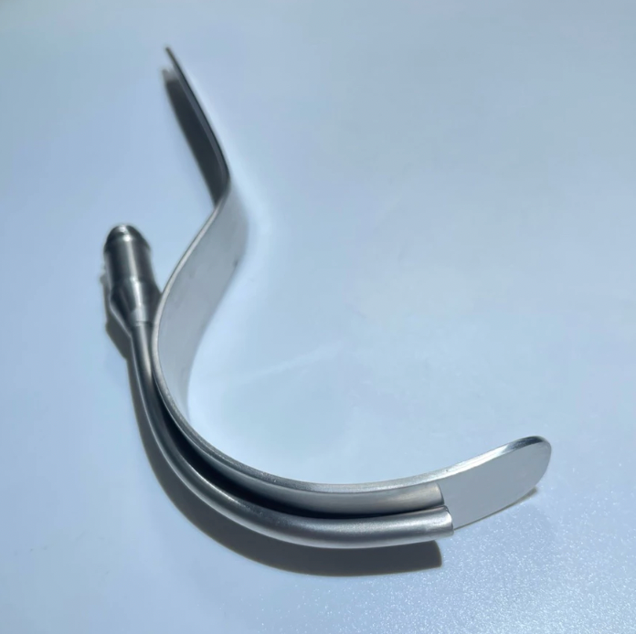 Premium Deaver Retractor With Fiber Optic German Stainless
