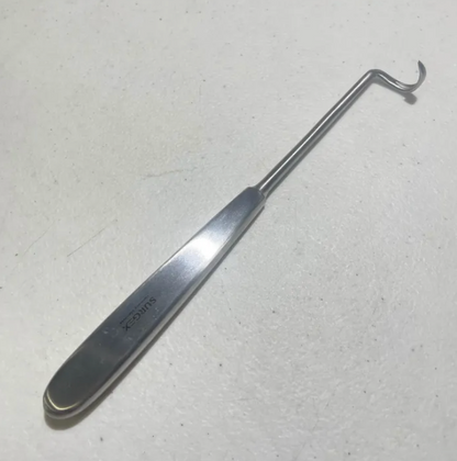 Deschamps Ligature Carrier
