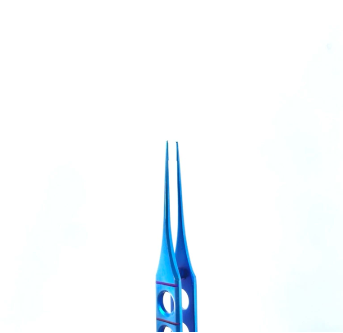 Straight toothed Forceps Titanium