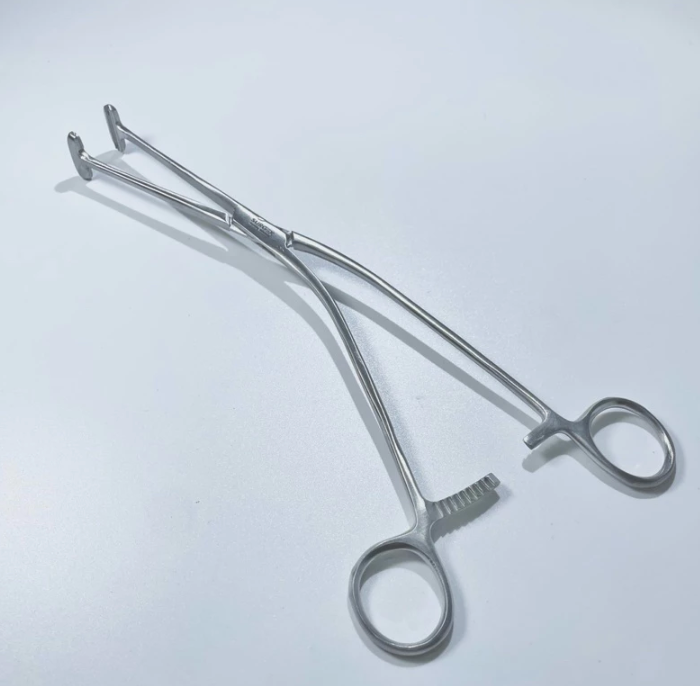 Millin Forceps